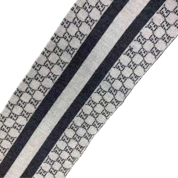 254 Gucci GG Logo Gray Wool Winter Scarf - Picture 8 of 9